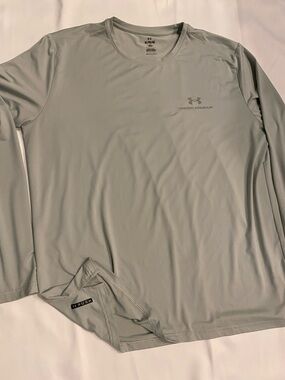 Under Armour RUSH Men’s XL Long Sleeve Performance Tee - Light Gray